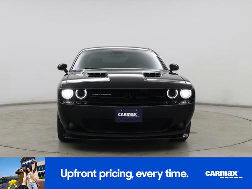 2016 Dodge Challenger SXT Plus
