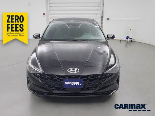 Black 2023 Hyundai ELANTRA SEL