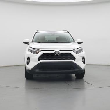 White 2019 Toyota RAV4 XLE