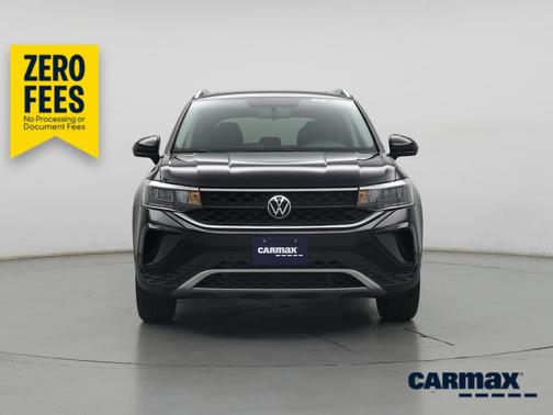 Black 2022 Volkswagen Taos SE