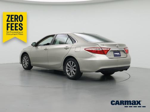 Gold 2016 Toyota Camry XLE