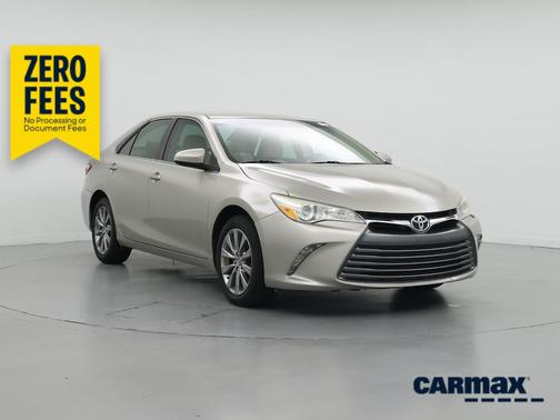 Gold 2016 Toyota Camry XLE