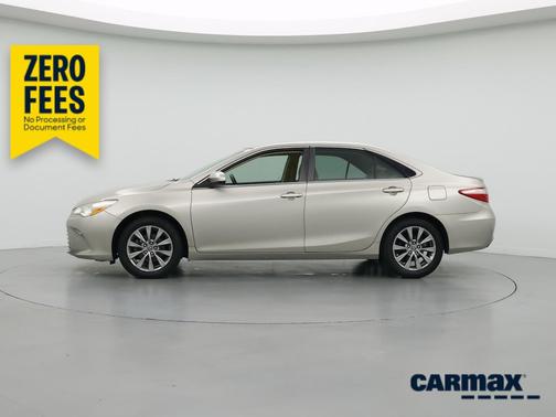 Gold 2016 Toyota Camry XLE