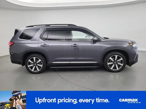 Gray 2023 Honda Pilot Touring