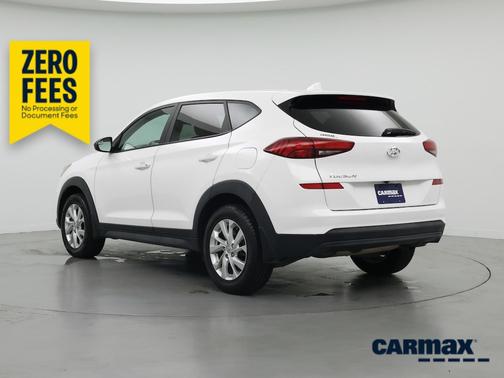 White 2020 Hyundai TUCSON SE