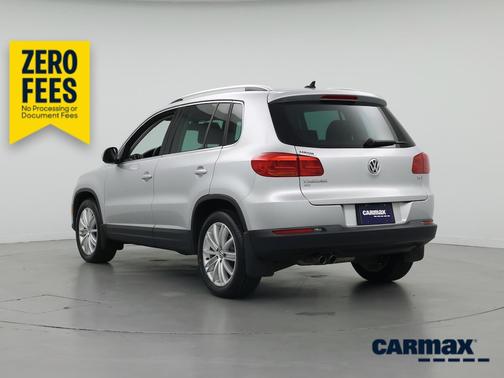 Silver 2016 Volkswagen Tiguan SE