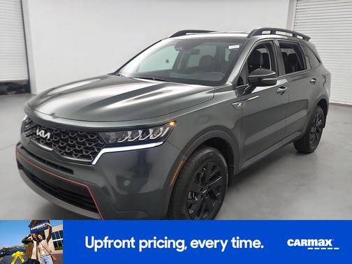 Green 2023 Kia Sorento X-Line S