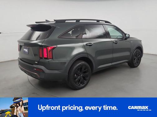 Green 2023 Kia Sorento X-Line S