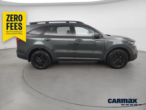 Green 2023 Kia Sorento X-Line S
