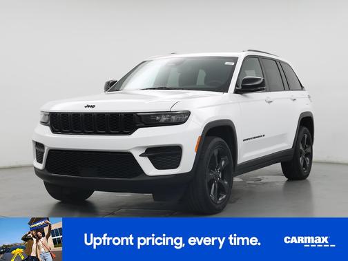 White 2023 Jeep Grand Cherokee Altitude