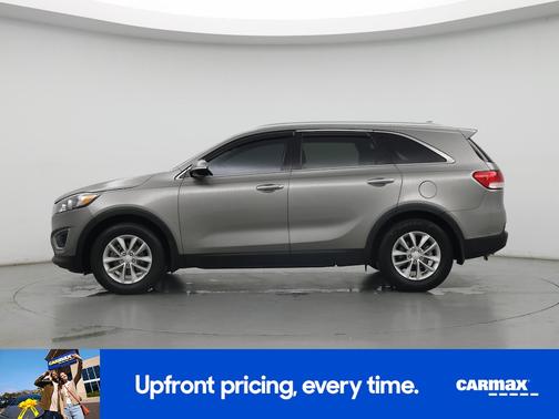 Gray 2018 Kia Sorento L