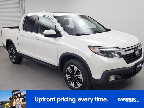 White 2020 Honda Ridgeline RTL