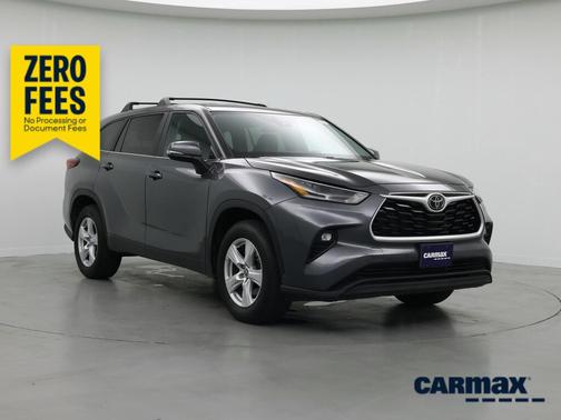 Gray 2023 Toyota Highlander LE