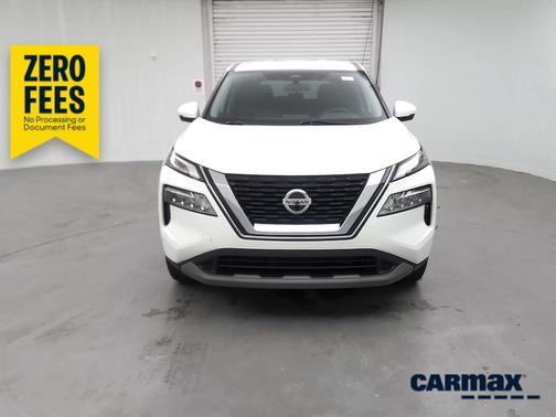 White 2021 Nissan Rogue SV