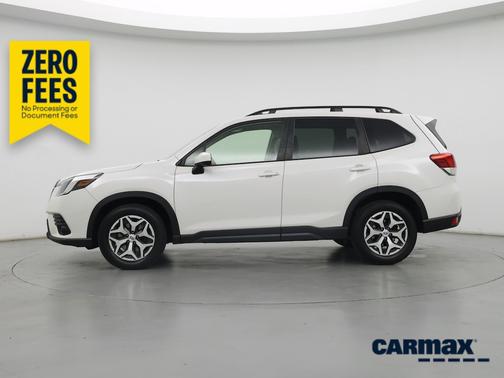 White 2022 Subaru Forester Premium