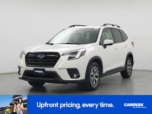 White 2022 Subaru Forester Premium