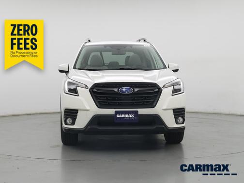 White 2022 Subaru Forester Premium