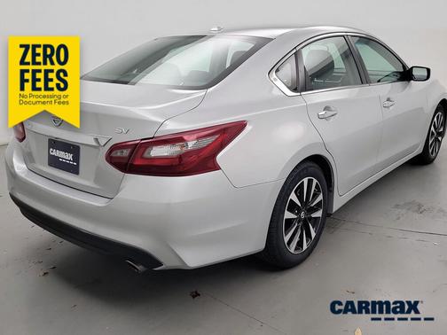 Gray 2018 Nissan Altima SV