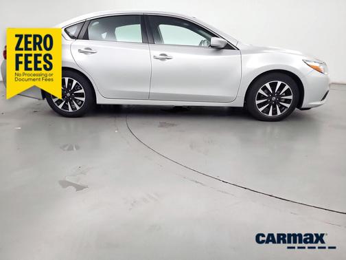 Gray 2018 Nissan Altima SV