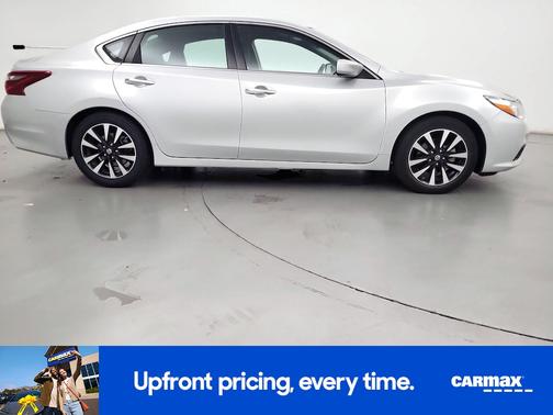 Gray 2018 Nissan Altima SV