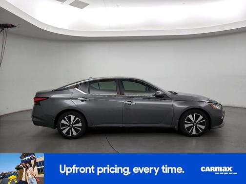 2022 Nissan Altima SV