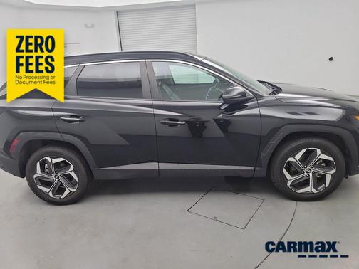 Black 2023 Hyundai TUCSON SEL