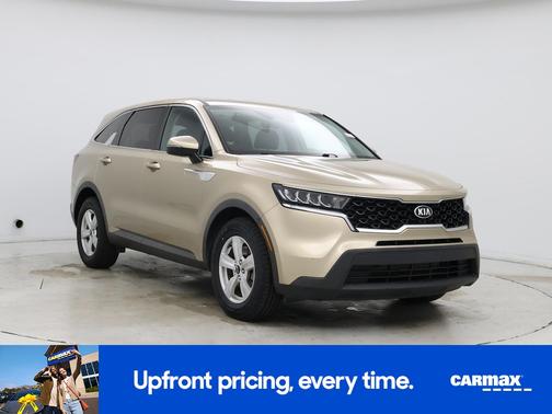 Gold 2021 Kia Sorento LX