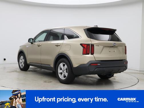 Gold 2021 Kia Sorento LX