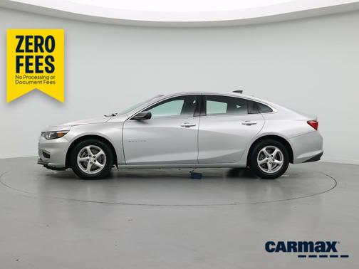Silver 2018 Chevrolet Malibu LS