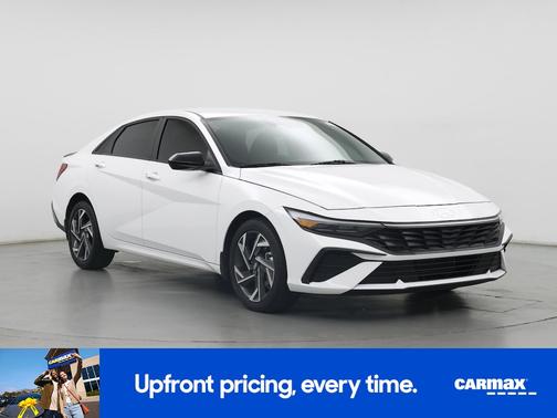 White 2025 Hyundai ELANTRA SEL Sport