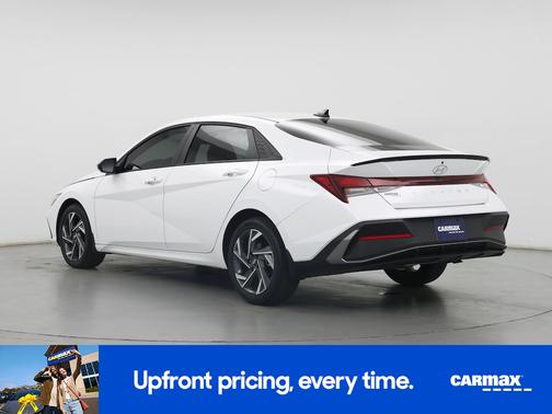 White 2025 Hyundai ELANTRA SEL Sport