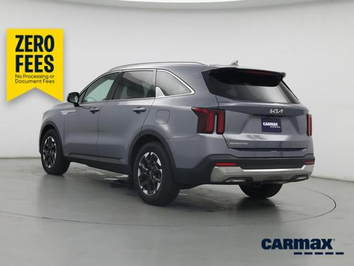 Gray 2024 Kia Sorento S