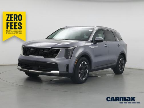 Gray 2024 Kia Sorento S