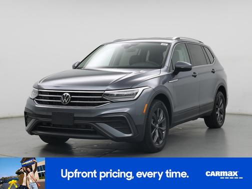 Gray 2022 Volkswagen Tiguan SE