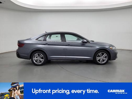 Gray 2024 Volkswagen Jetta SE