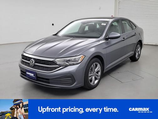 Gray 2024 Volkswagen Jetta SE