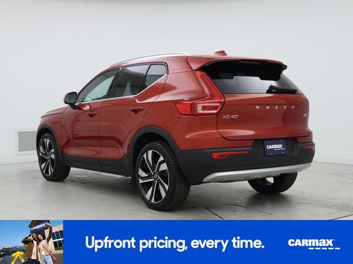 2023 Volvo XC40 B5 Plus Bright Theme