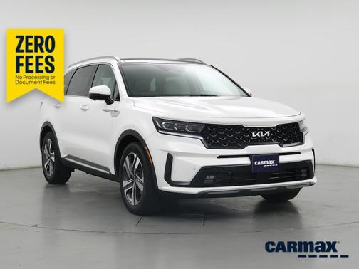 White 2023 Kia Sorento Hybrid SX Prestige