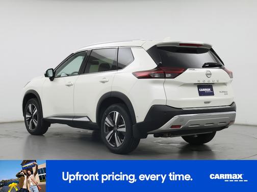 White 2023 Nissan Rogue Platinum