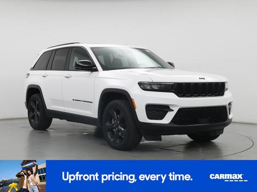 White 2023 Jeep Grand Cherokee Altitude