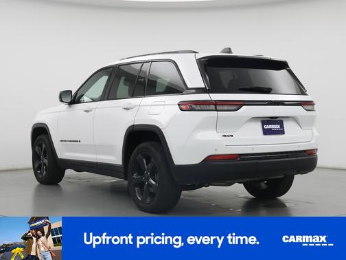 White 2023 Jeep Grand Cherokee Altitude