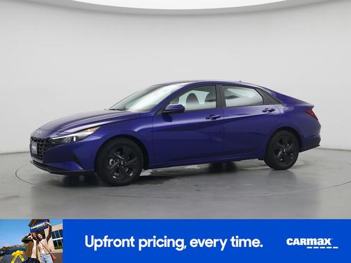 2023 Hyundai ELANTRA SE