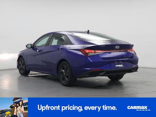2023 Hyundai ELANTRA SE
