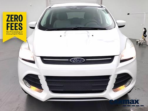 White 2015 Ford Escape SE