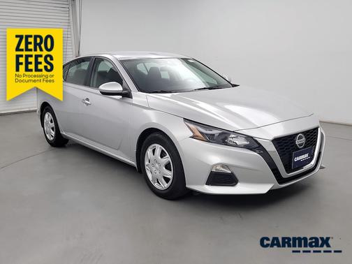 Silver 2022 Nissan Altima S