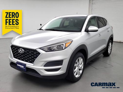 Gray 2019 Hyundai TUCSON SE