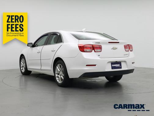 White 2015 Chevrolet Malibu LT