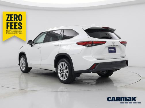 White 2023 Toyota Highlander Limited
