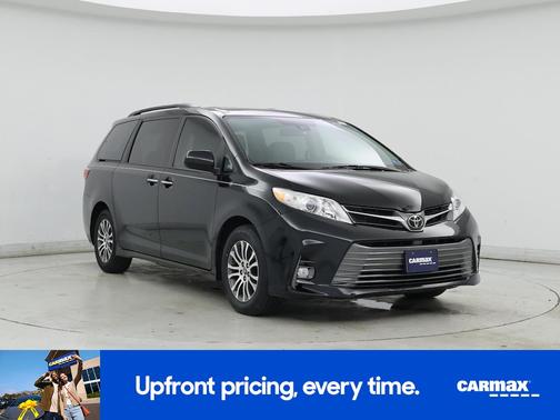 2019 Toyota Sienna XLE