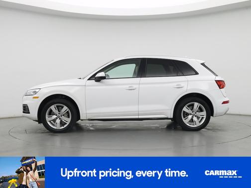 White 2018 Audi Q5 Premium
